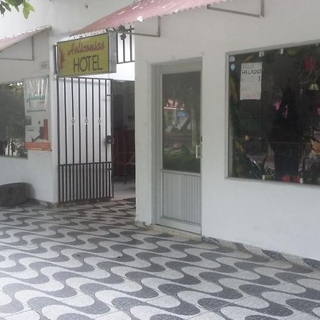 לטיסייה Hotel Heliconias מראה חיצוני תמונה