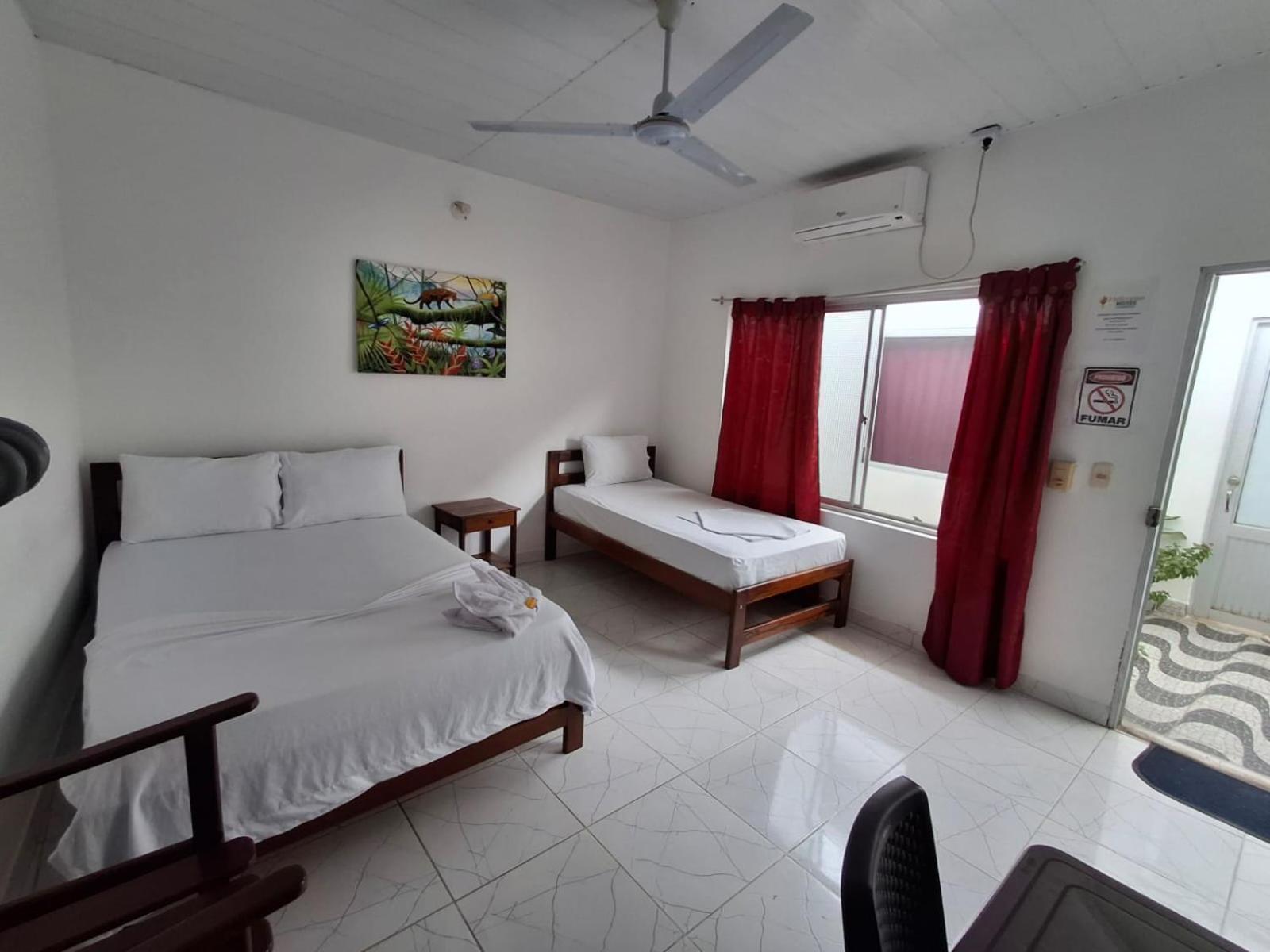 לטיסייה Hotel Heliconias מראה חיצוני תמונה